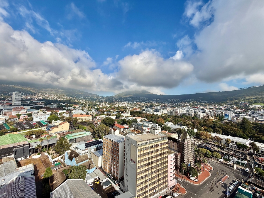 2 Bedroom Property for Sale in Cape Town City Centre Western Cape